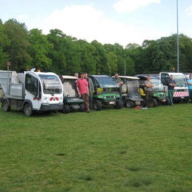 Elektrische wagens in het Rivierenhof