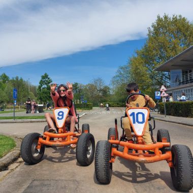 Vrijwilligers verkeerstuin en go-carts