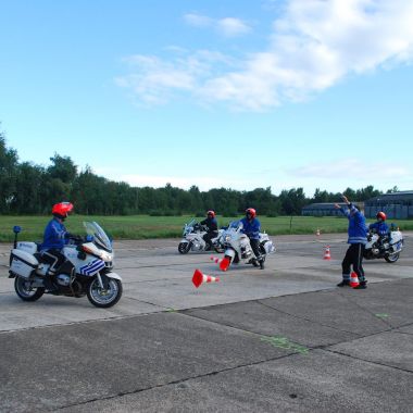 Motorrijden - elkaar hinderen