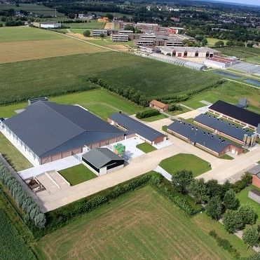 Luchtfoto Proefbedrijf Pluimveehouderij